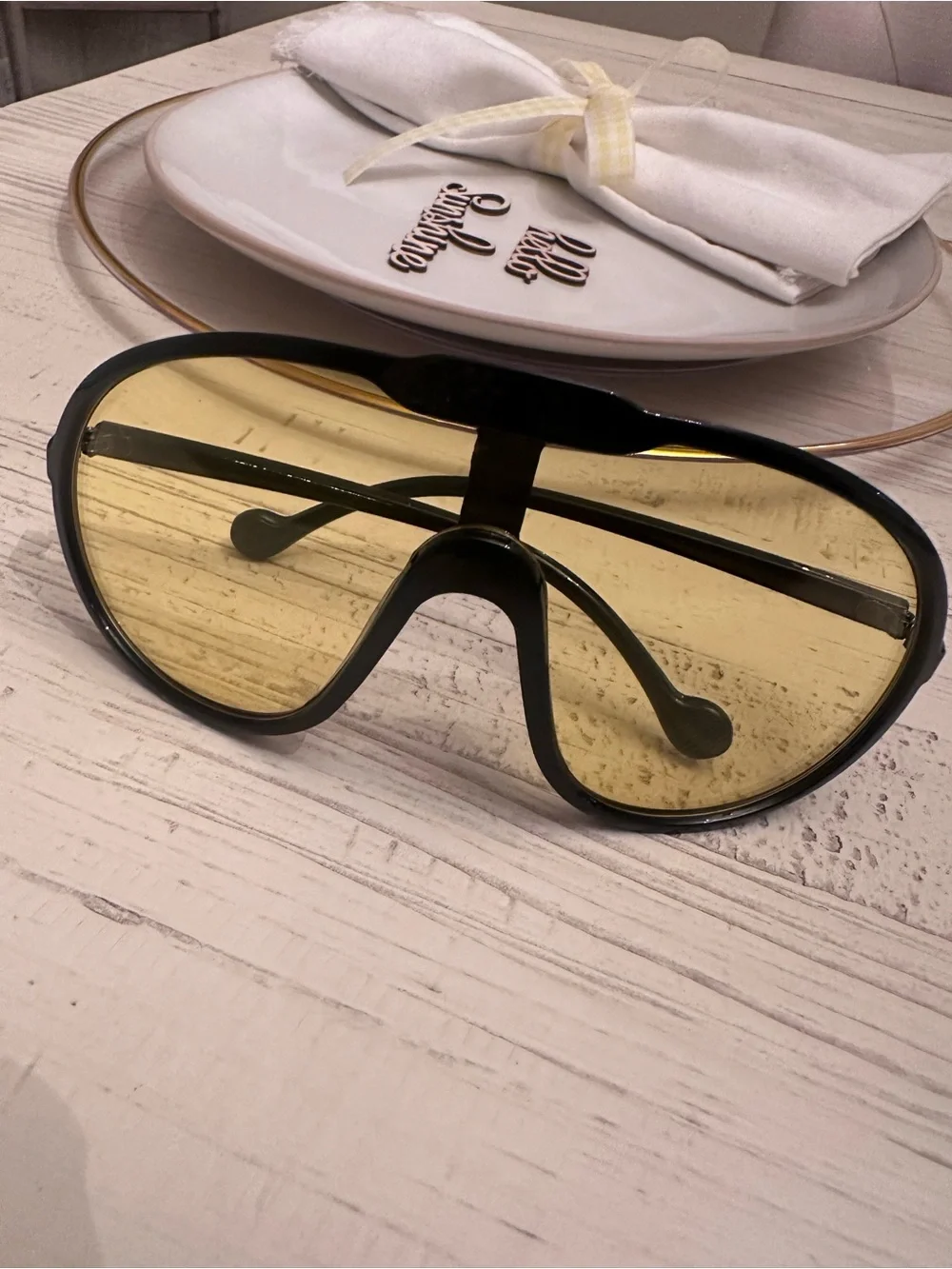 N/A bright sunglasses